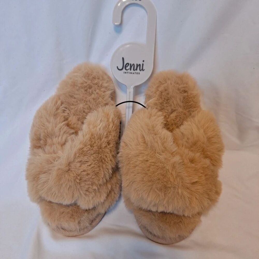 Jenni Tan Fluffy Slippers Cozy New Size Small US 5-6